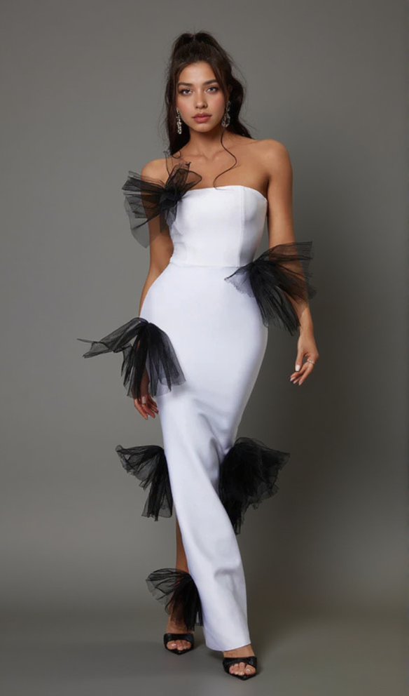 STRAPLESS PLEATED TULLE BOW MAXI DRESS