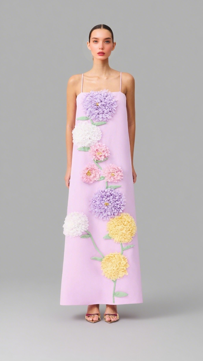 Kristin – Besticktes Maxikleid „Buttercup“ in Lila