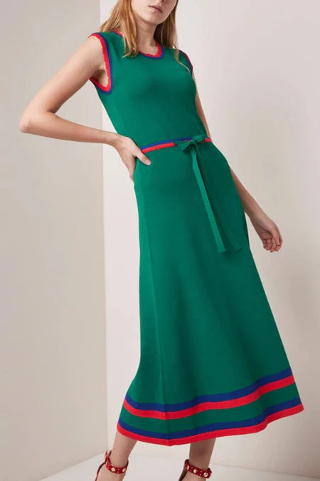 Ärmelloses Kleid aus Stretch-Strick „Melisse“ in grün-vegetarischer Farbe