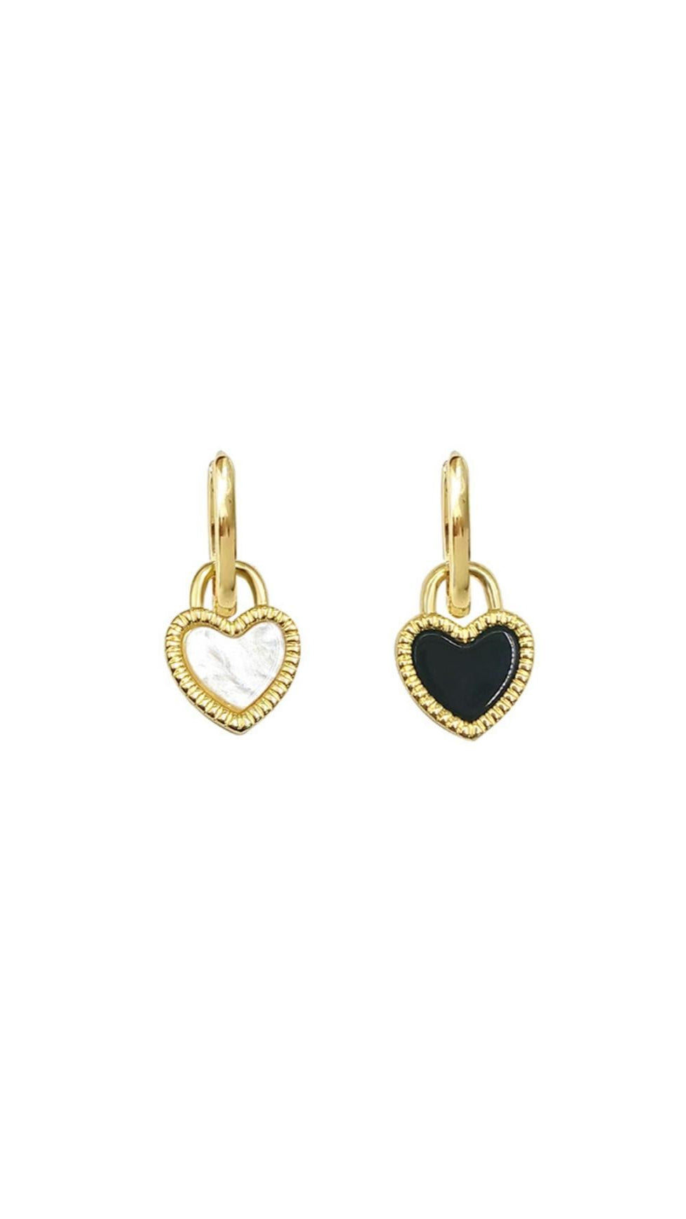 BLACK AND WHITE HEART ACRYLIC EARRINGS