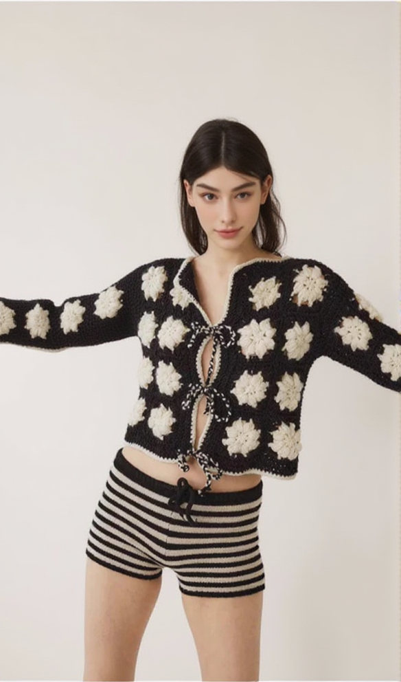 FLORAL PATTERN THROUGHOUT TWO-TONE CARDIGAN