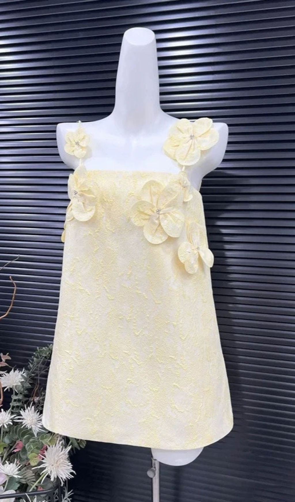 TRACY FLORAL JACQUARD MINI DRESS IN YELLOW