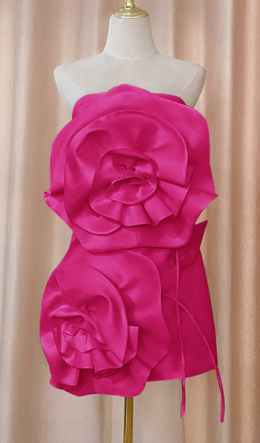 STRAPLESS FLOWER MINI DRESS IN HOT PINK
