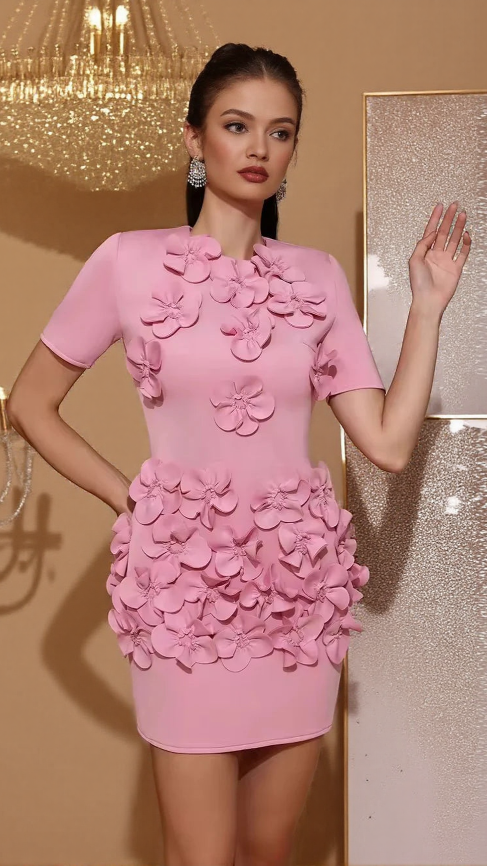 ABITO CORTO ADERENTE CON FIORI 3D CYNTHIA IN ROSA