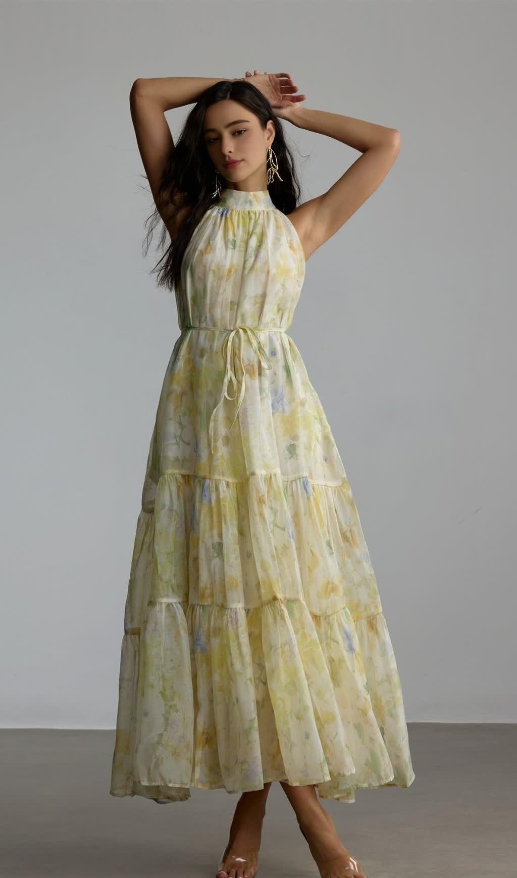 Caroline – Ärmelloses Maxikleid mit Blumendruck in Gelb