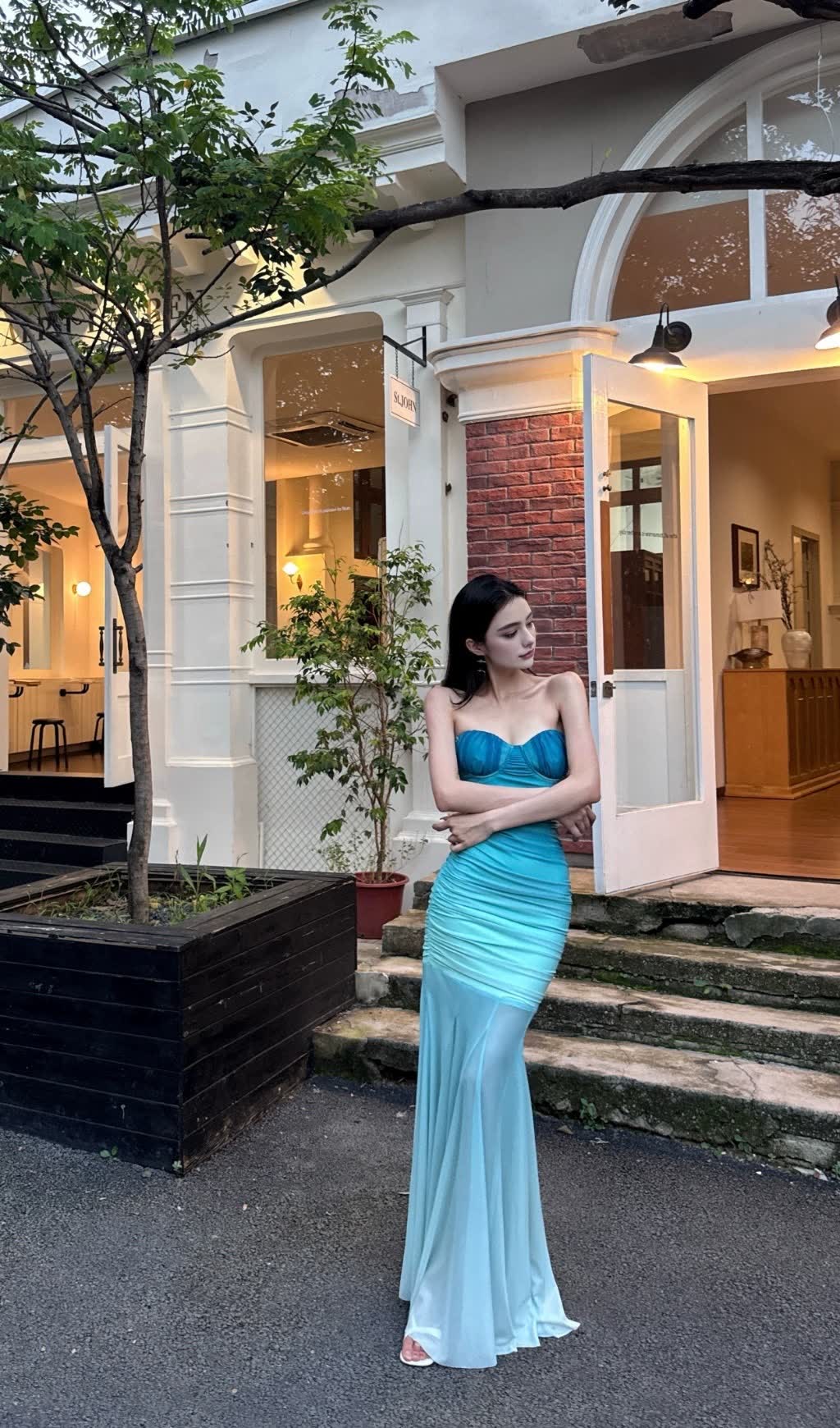 GRADIENT MESH SPLICING BODYCON STRAPLESS MAXI DRESS IN BLUE