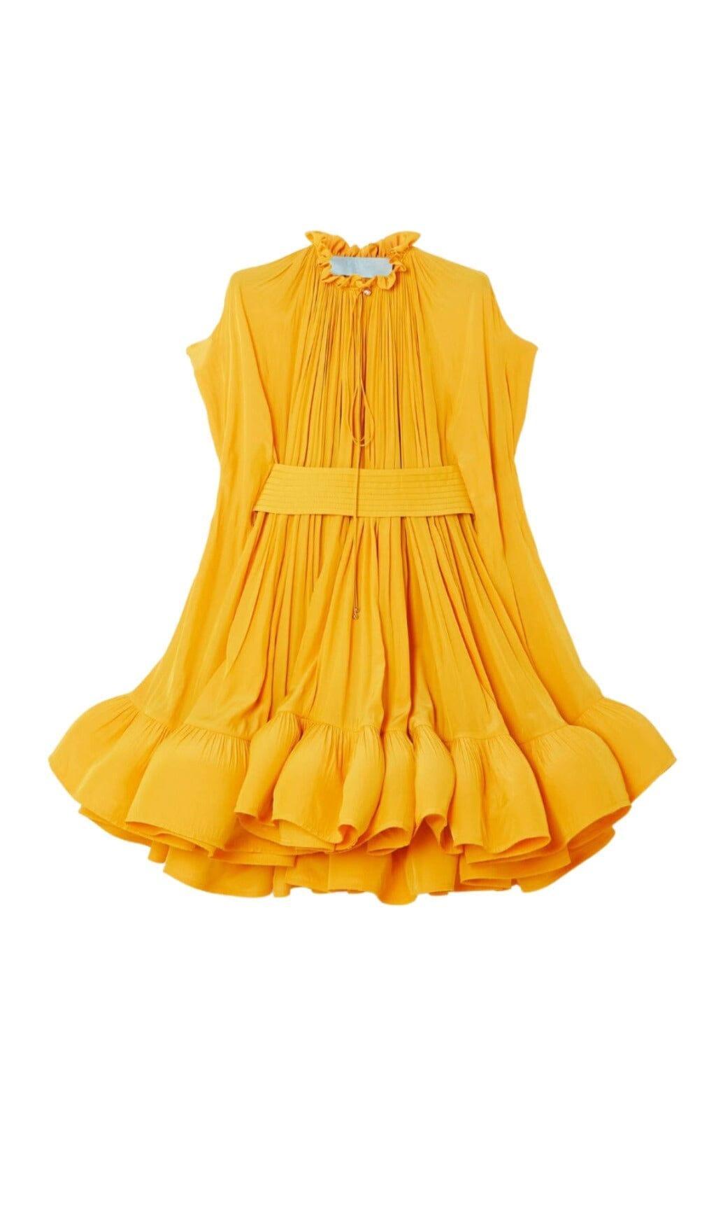 MINIKLEID AUS CHARMEUSE MIT CAPE-EFFEKT UND GÜRTEL