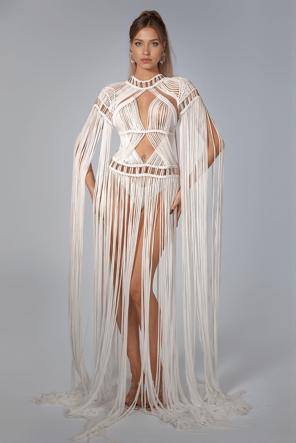 Amarii – Maxi-Strickkleid mit Fransen