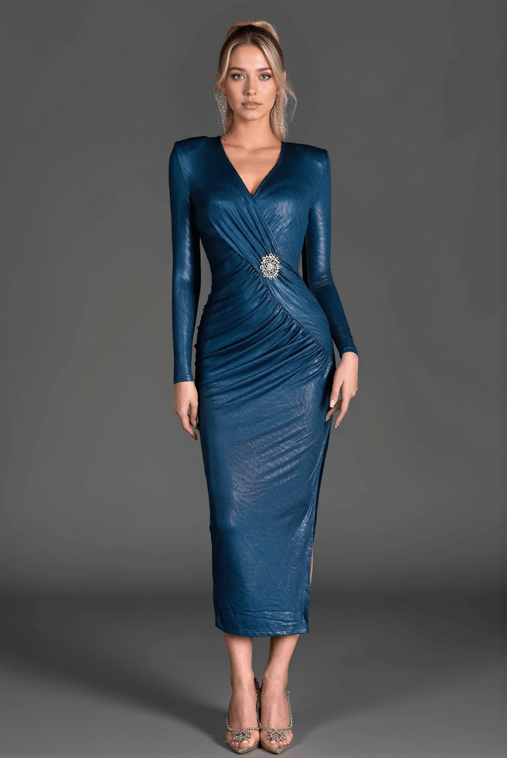 Burelli – Kleid mit V-Ausschnitt und langen Ärmeln und Seitenschlitzen