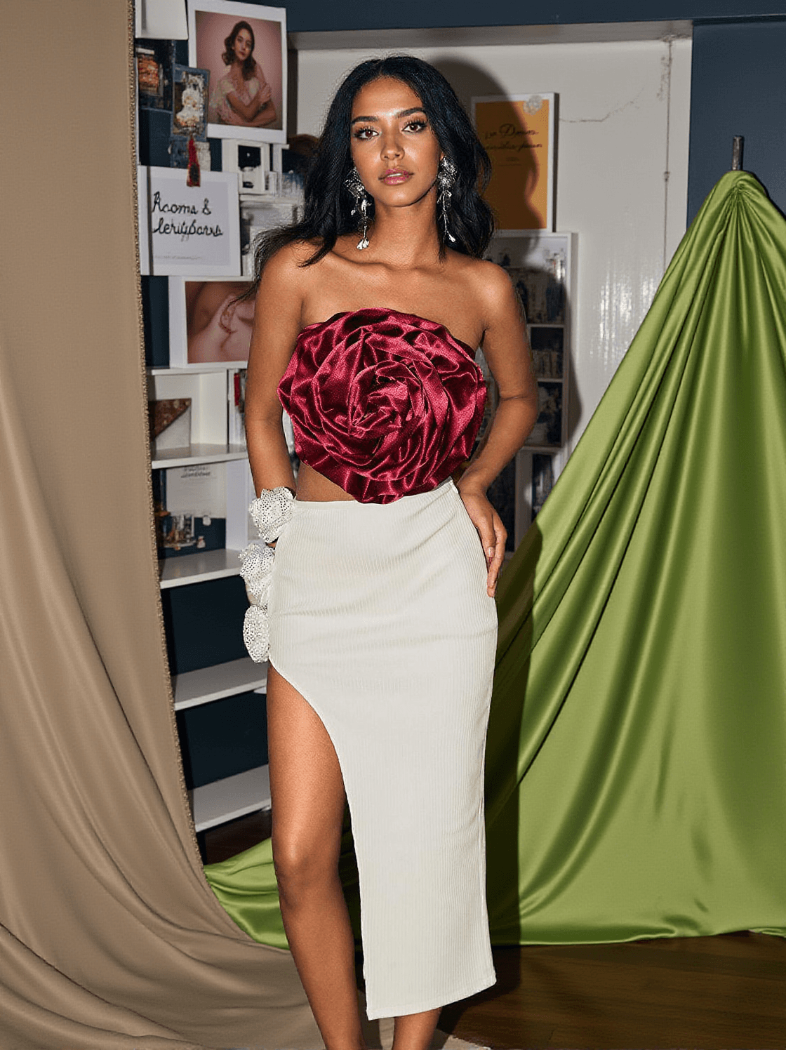 Top in raso con fiori rossi arricciati Wells