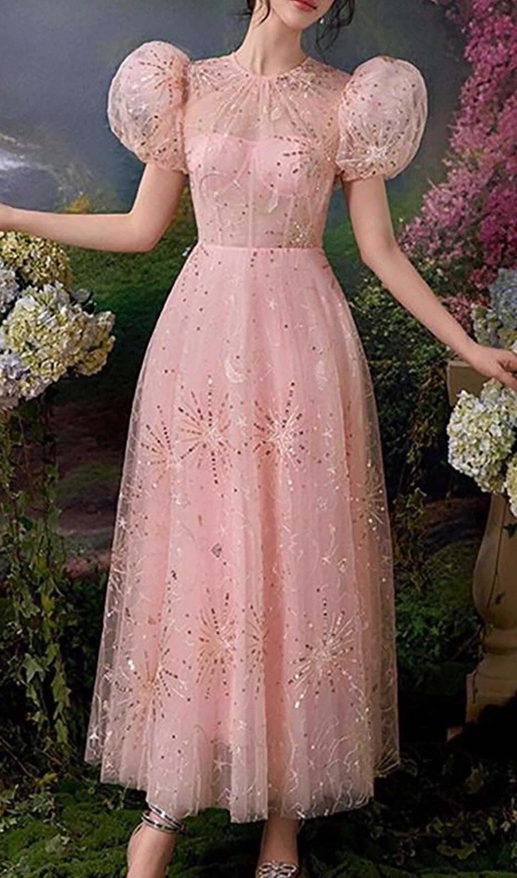 ABITO LUNGO CON MANICHE A SBUFFO E PAILLETTES ROSA