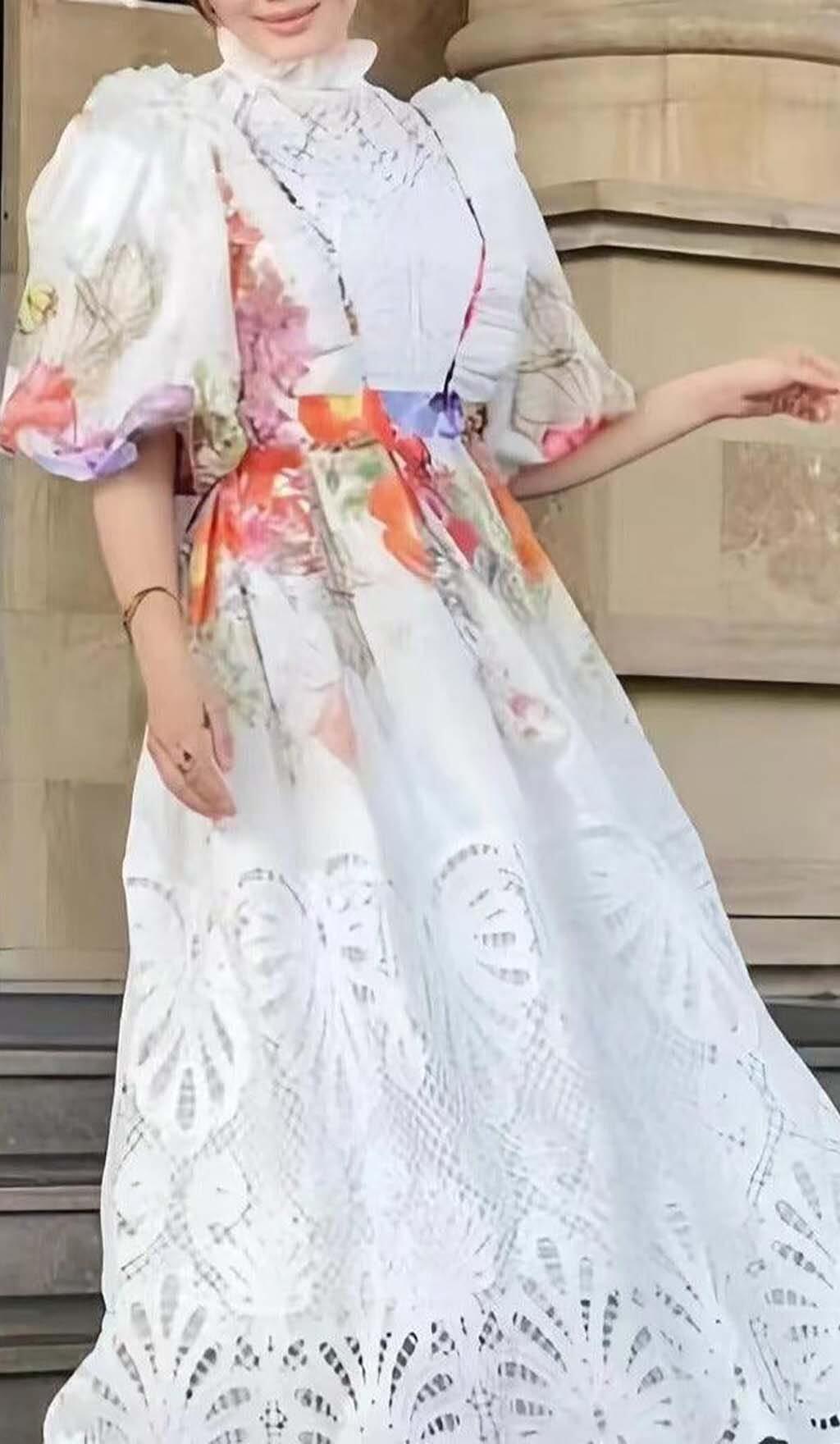 Maxikleid aus Spitze mit Blumenmuster und Patchwork