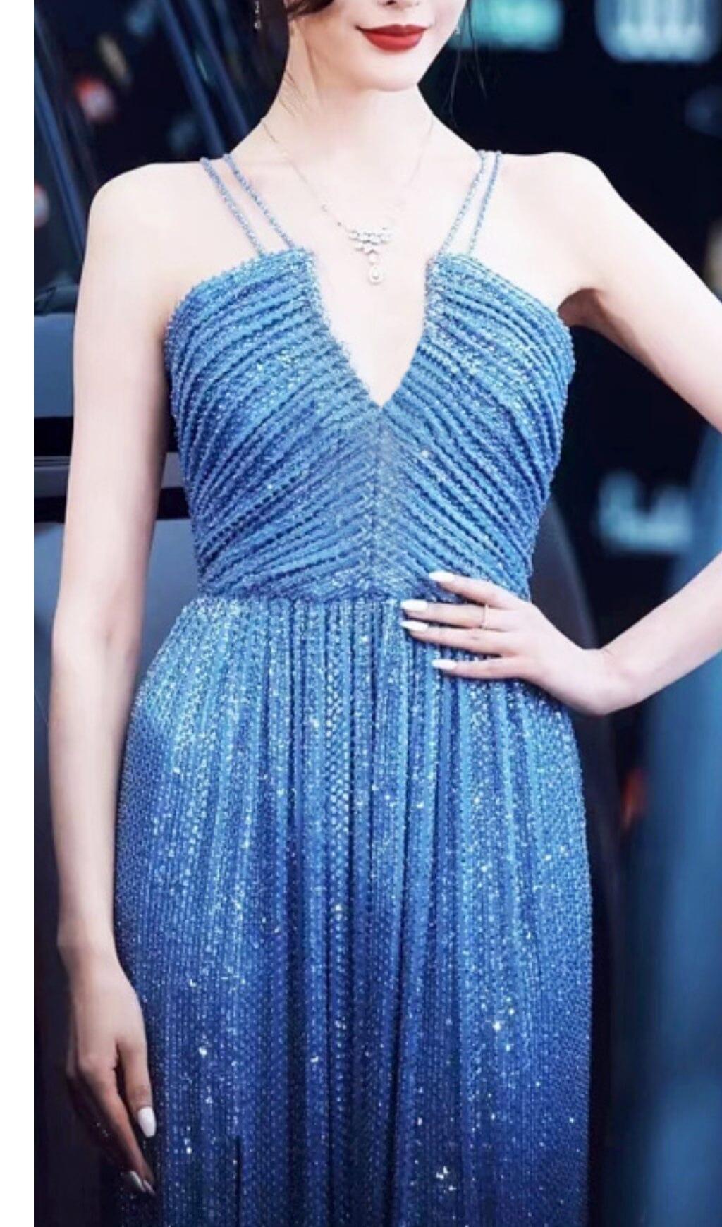 ABITO LUNGO SENZA MANICHE CON PAILLETTES BLU