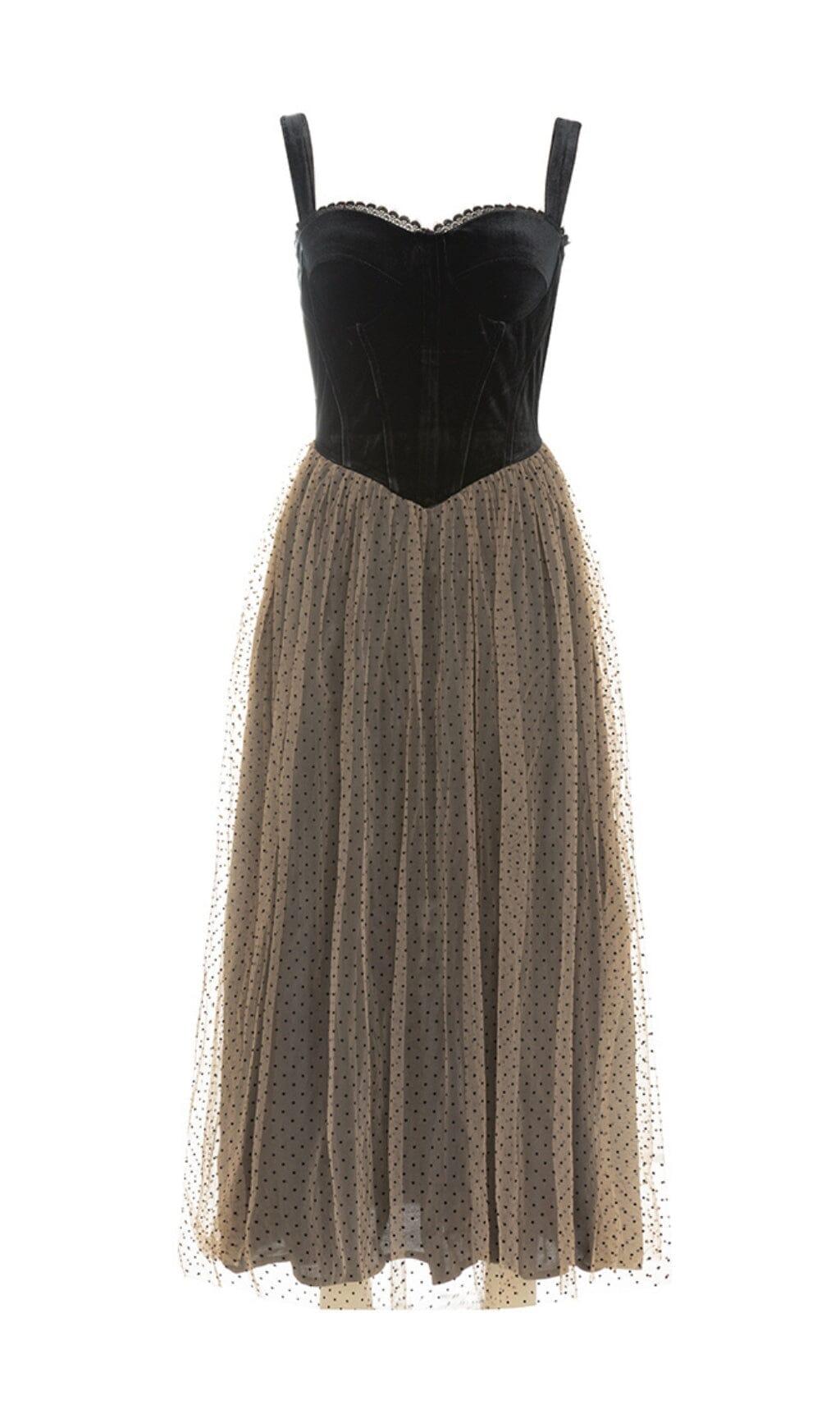 MAXIKLEID AUS SAMT-KORSETT-NETZ