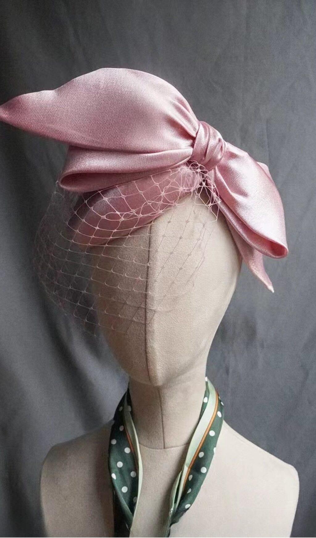 Rosa Satin-Schleier-Fascinator