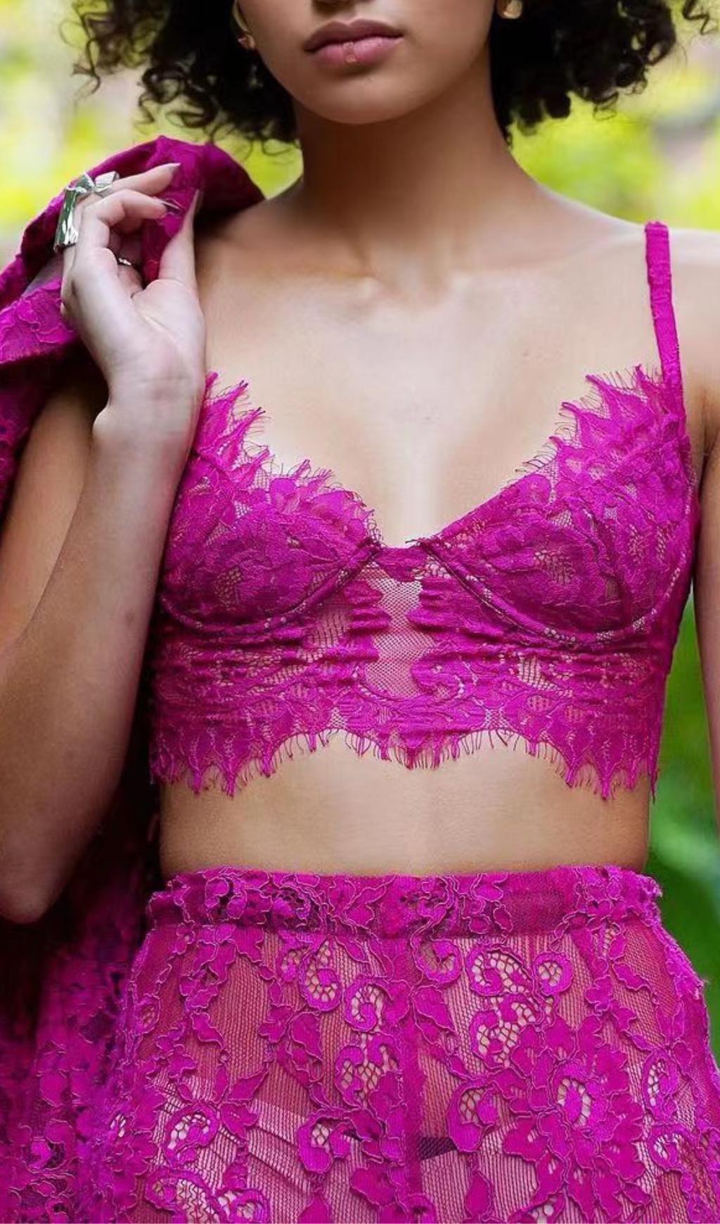 COMPLETO CON GIACCA E REGGISENO IN PIZZO VIOLA