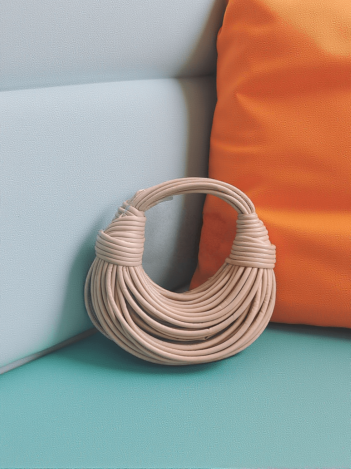 CAMILA DOUBLE KNOT TOTE BAG IN APRICOT