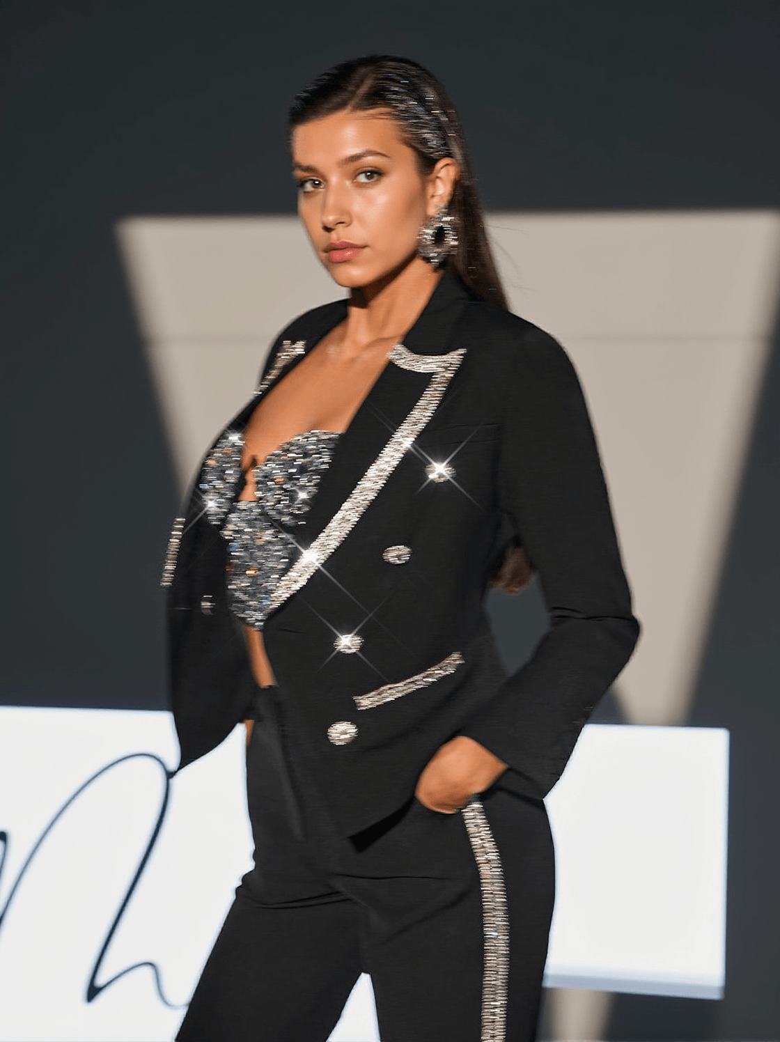Completo blazer decorato con strass Townes