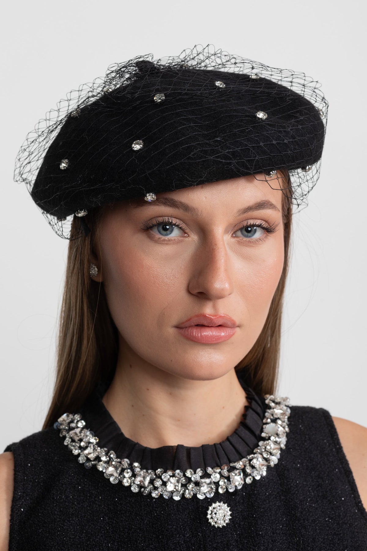 Embellished Wool Beret with Veil – Black