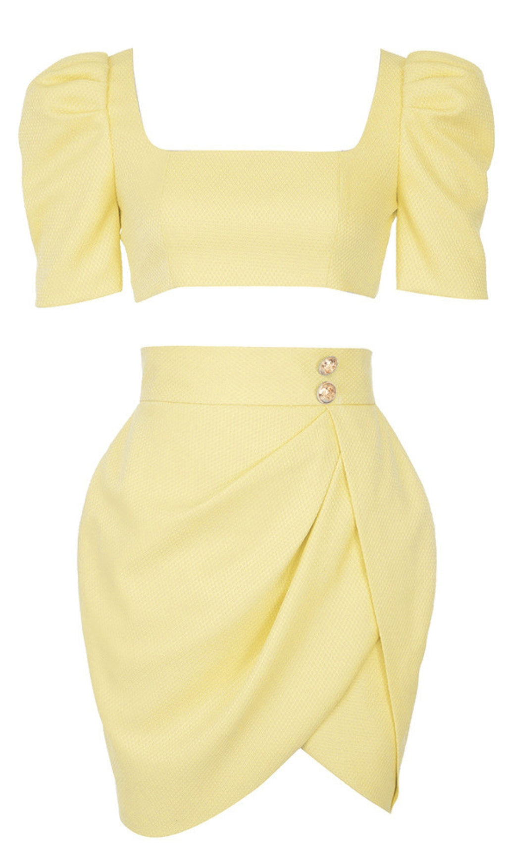 GELBES VINTAGE-SET MIT QUADRATISCHEM HALS