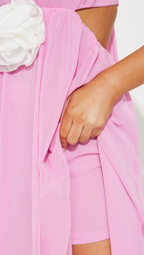 V-NECK CUTOUT HALTER CHIFFON MAXI DRESS IN PINK