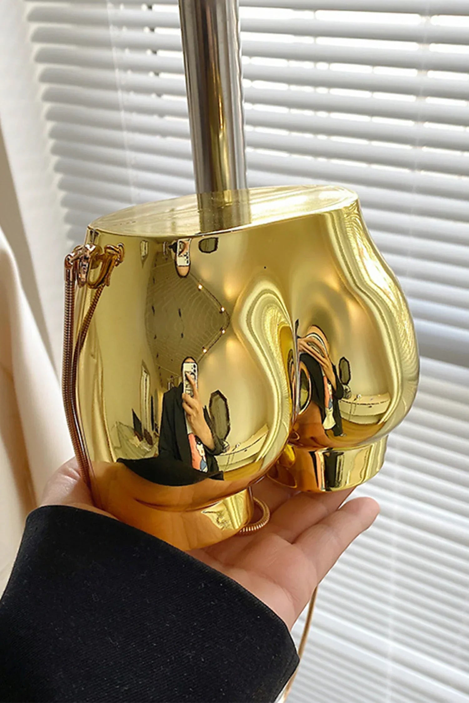 BORSA IN METALLO CON CATENA ANNISTON BUTTOCKS