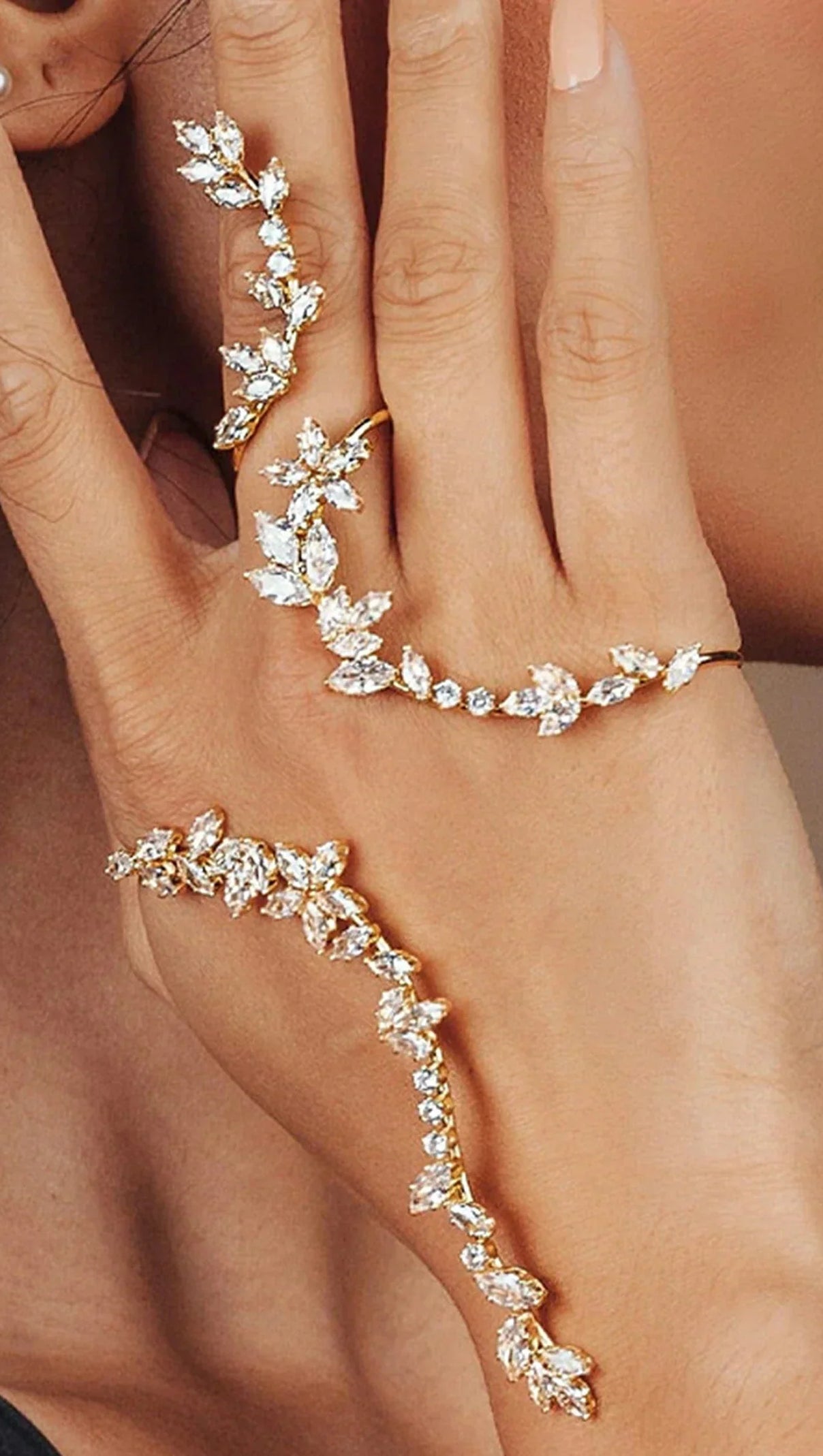 AIIZIE ANNALYSSE FLORAL DIAMOND BRACELET - product image