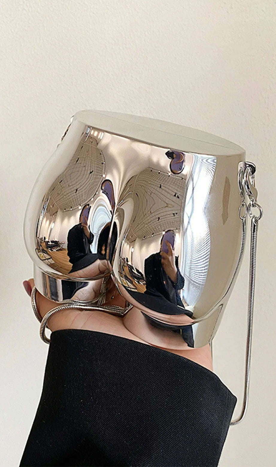 Anniston Buttocks Chain Metal Bag