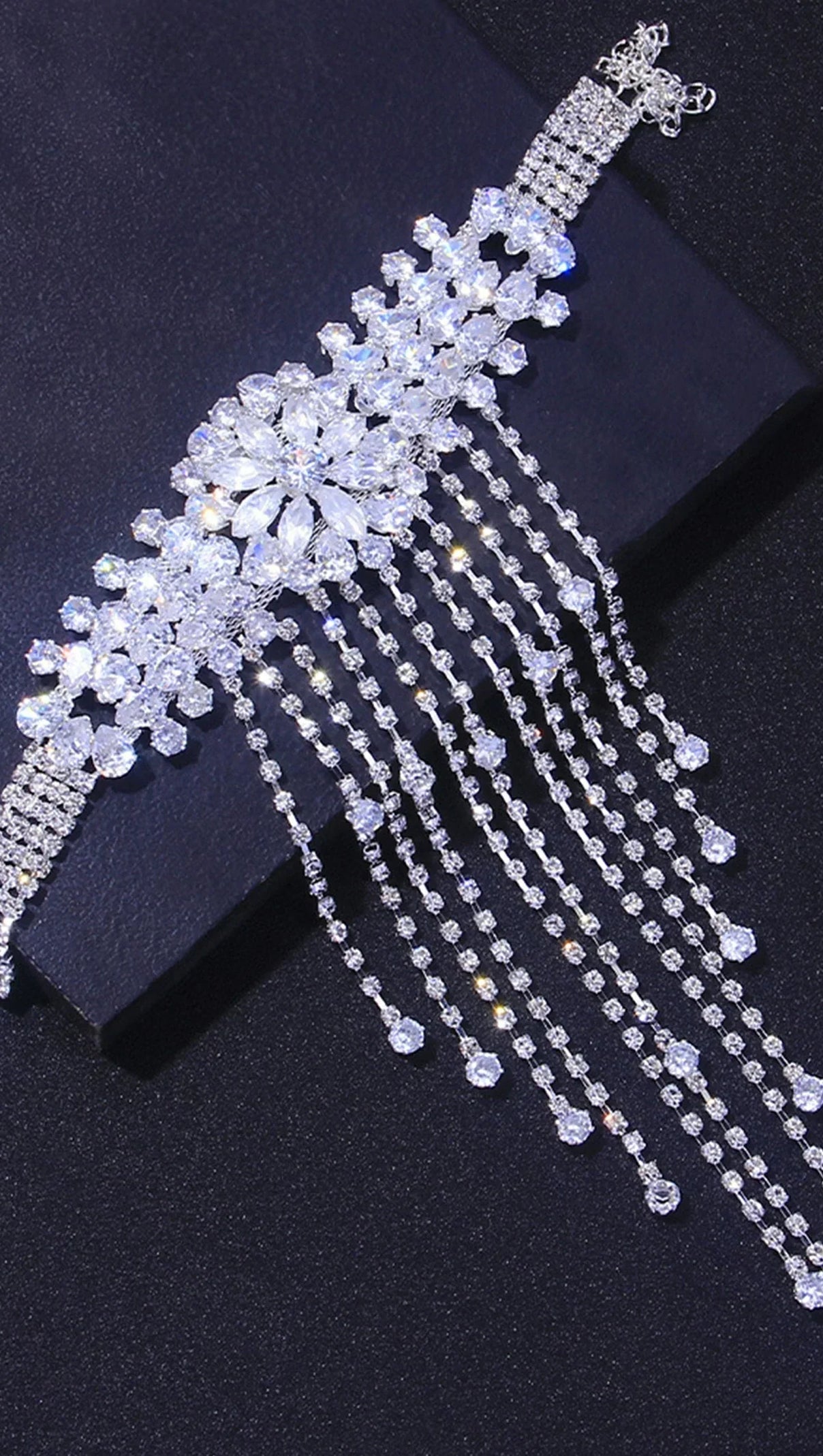 AIIZIE DANELY FLORAL FRINGE DIAMOND BRACELET - product image