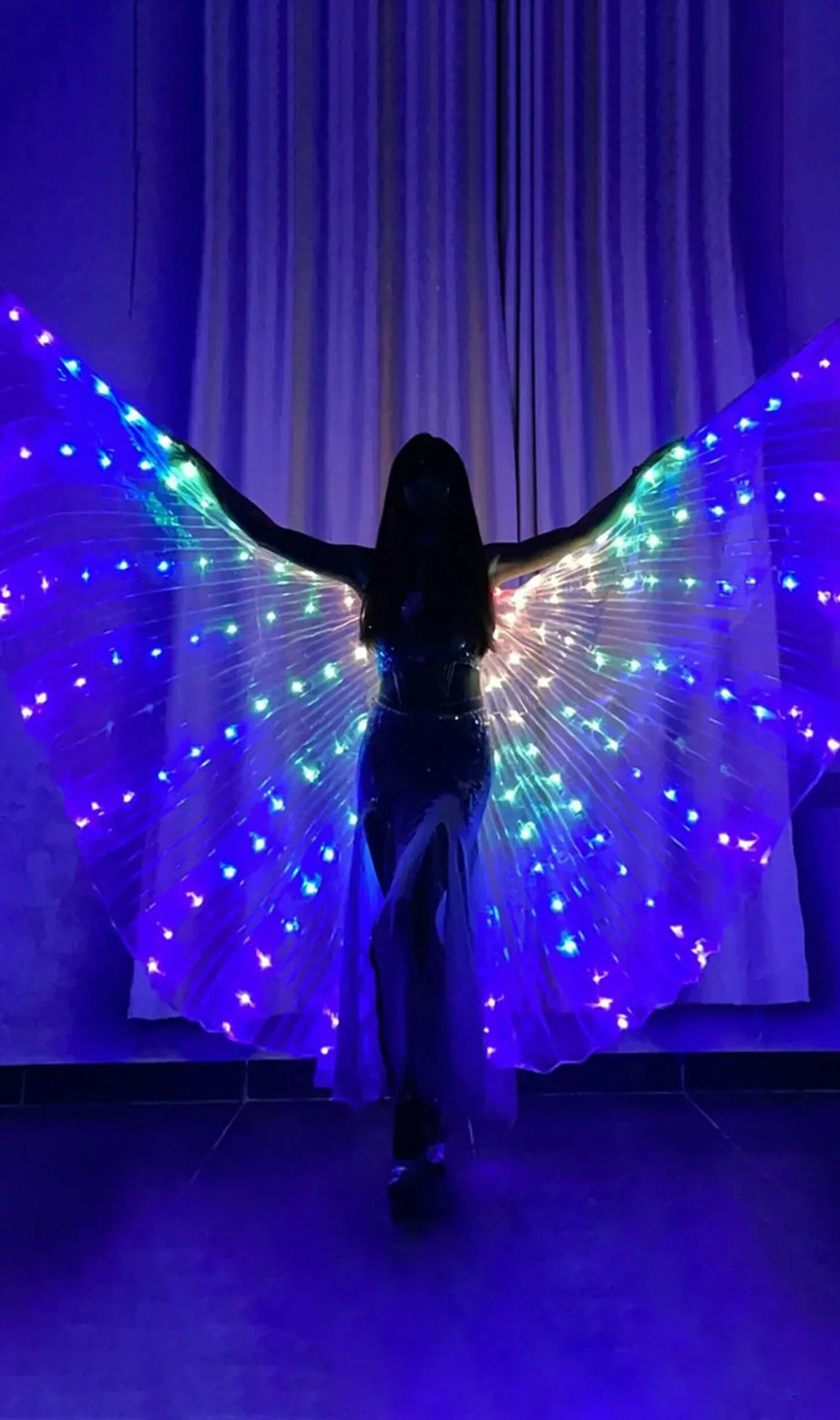 Mantello con ali di farfalla a LED Lia