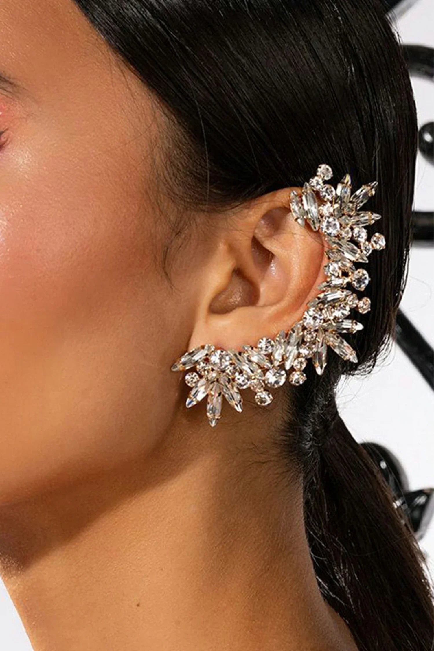 Danetta – Ohrclips mit floralem Strass