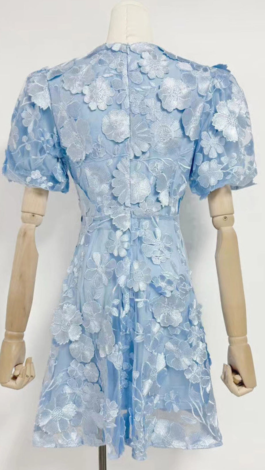 CHAYAN FLOWER EMBROIDERY MINI DRESS