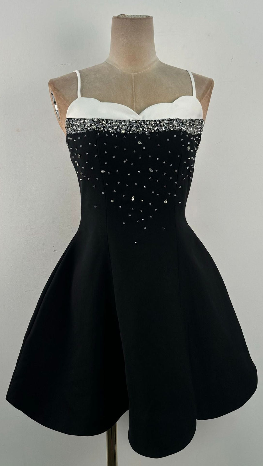 FIT AND FLARE SEMI-HEART NECK TAFFETA MINI DRESS