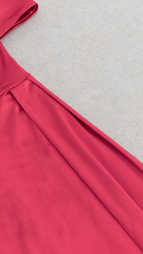 OFF-SHOULDER SOLID COLOR SLIM-FIT TUBE DRESS