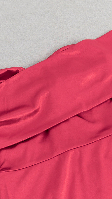 OFF-SHOULDER SOLID COLOR SLIM-FIT TUBE DRESS