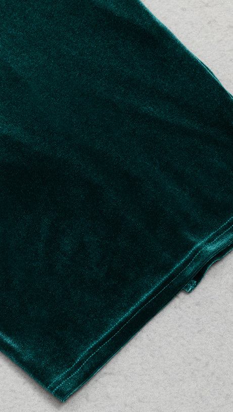 MIDIKLEID AUS PUFFSPITZENSAMT IN GRÜN