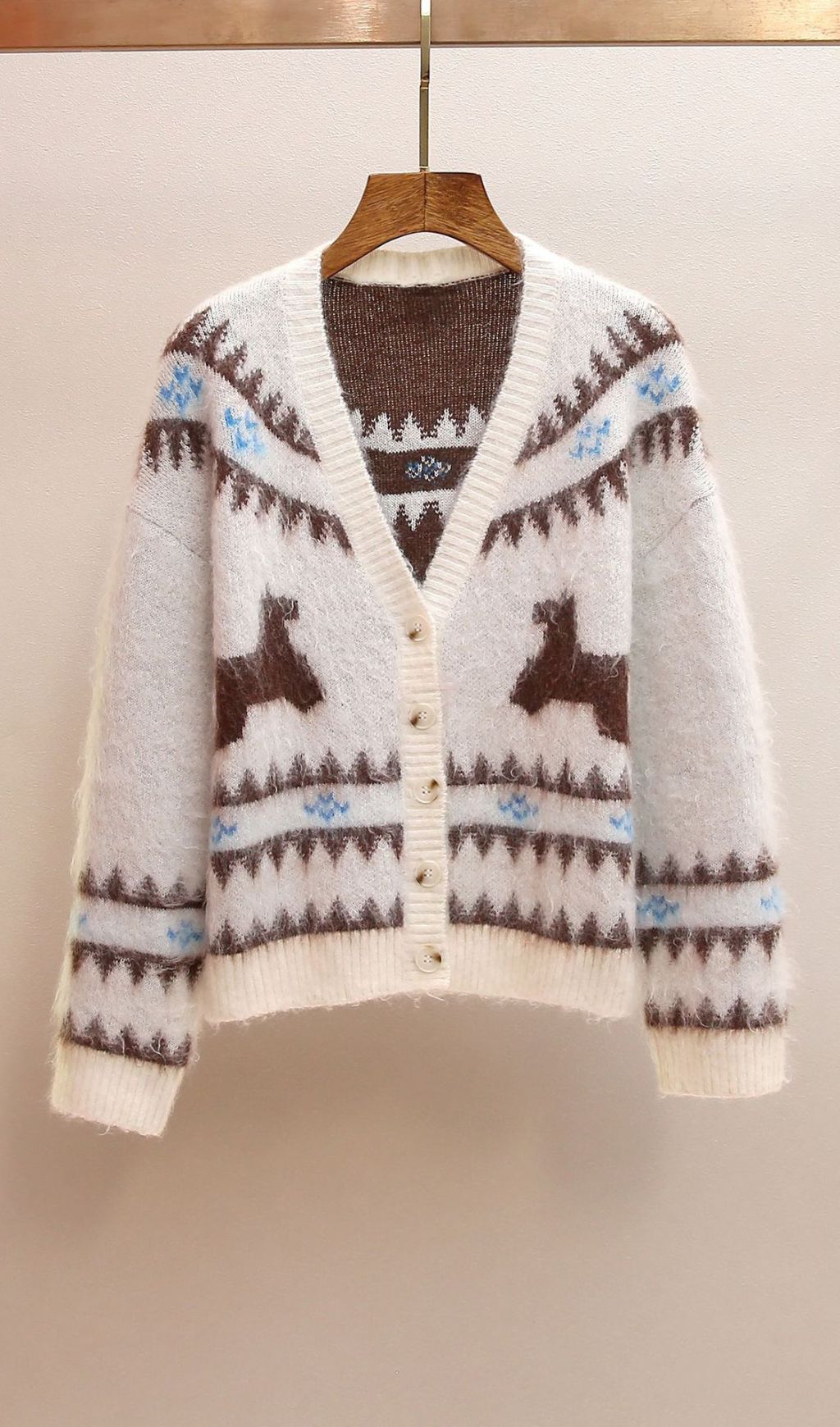 Janneke Plush Reindeer Fair Isle Cardigan - Cozy Winter Knit for Women