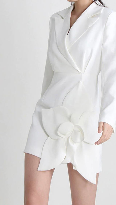 FORINA FLOWER BLAZER DRESS IN WHITE