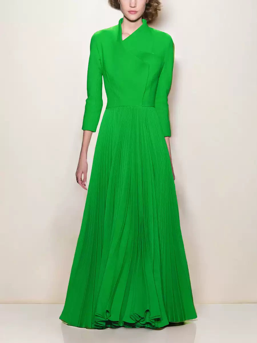 ABITO LUNGO VERDE PLISSETTATO CON COLLO ALTO E TOP AVVOLGENTE