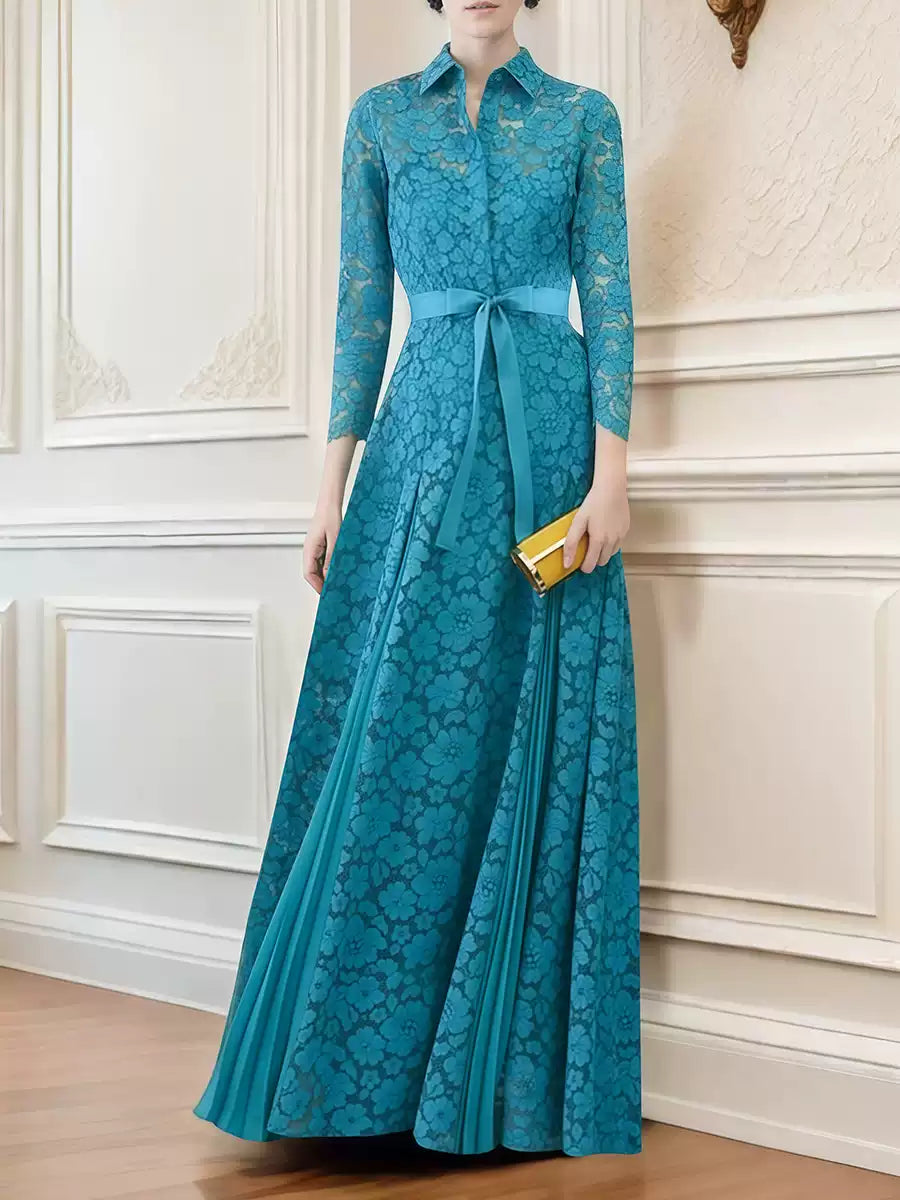 Blaugrünes Maxikleid aus Spitze mit Gürtel und Kragen 