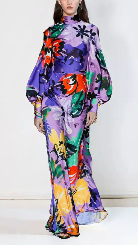 Lilafarbenes, bunt bedrucktes Maxikleid mit langen Ärmeln 