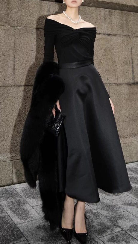 BLACK HIGH WAIST VINTAGE SKIRT