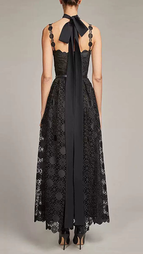 BLACK LACE STRAPLESS MAXI DRESS