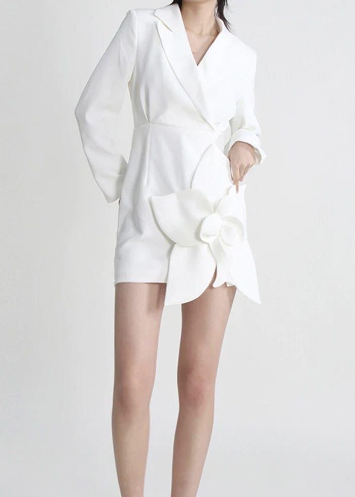 AIIZIE FORINA FLOWER BLAZER DRESS IN WHITE - product image