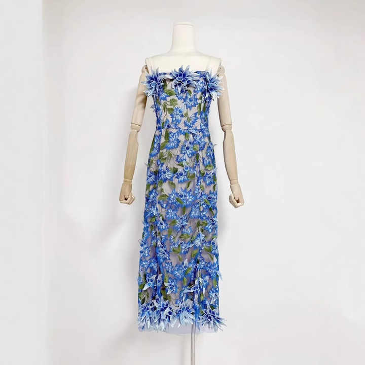 3D FLOWER EMBROIDERY STRAPLESS MIDI DRESS IN BLUE