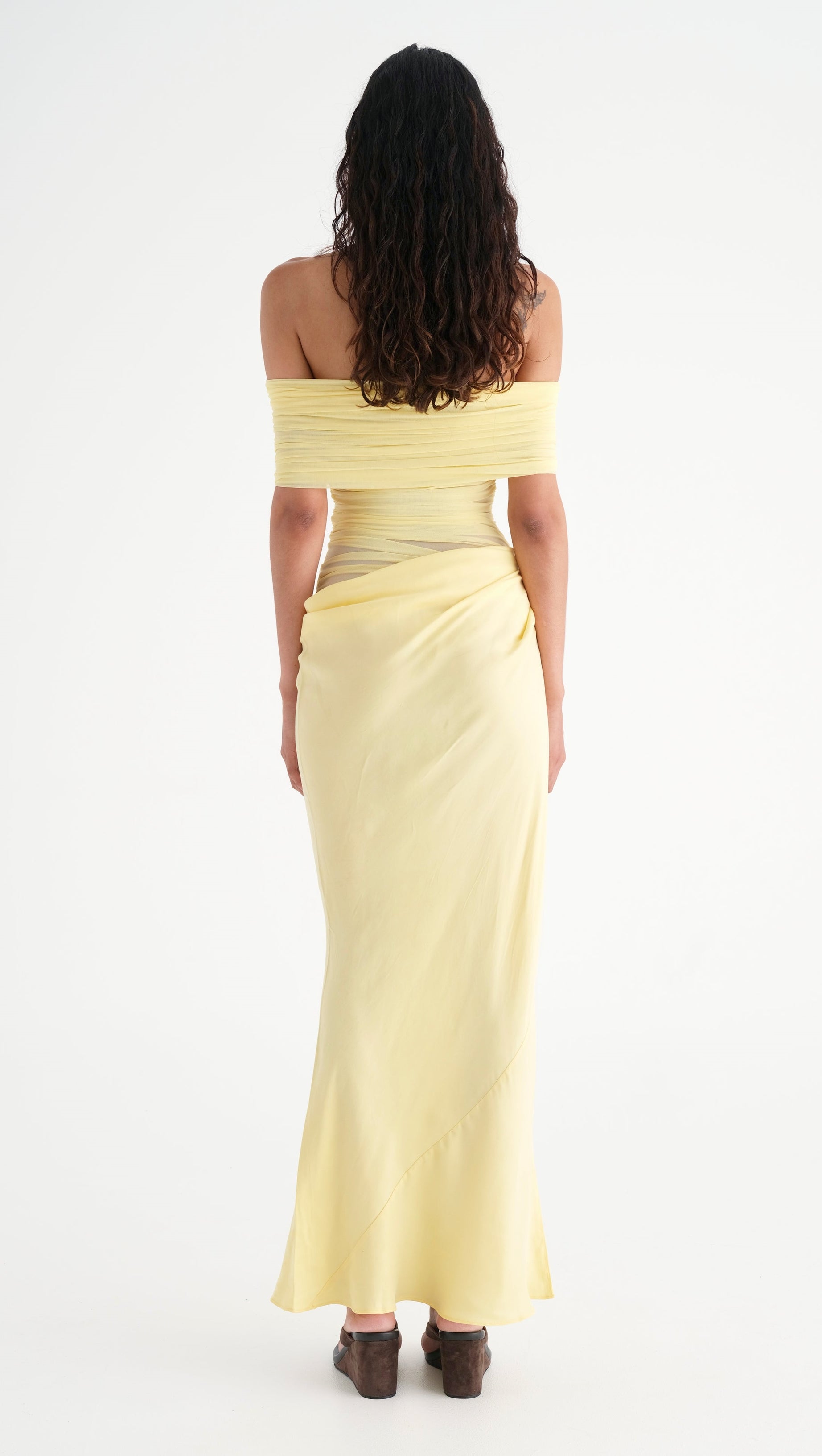 REANKO OFF SHOULDER RUCHED MESH MAXI DRESS - YELLOW