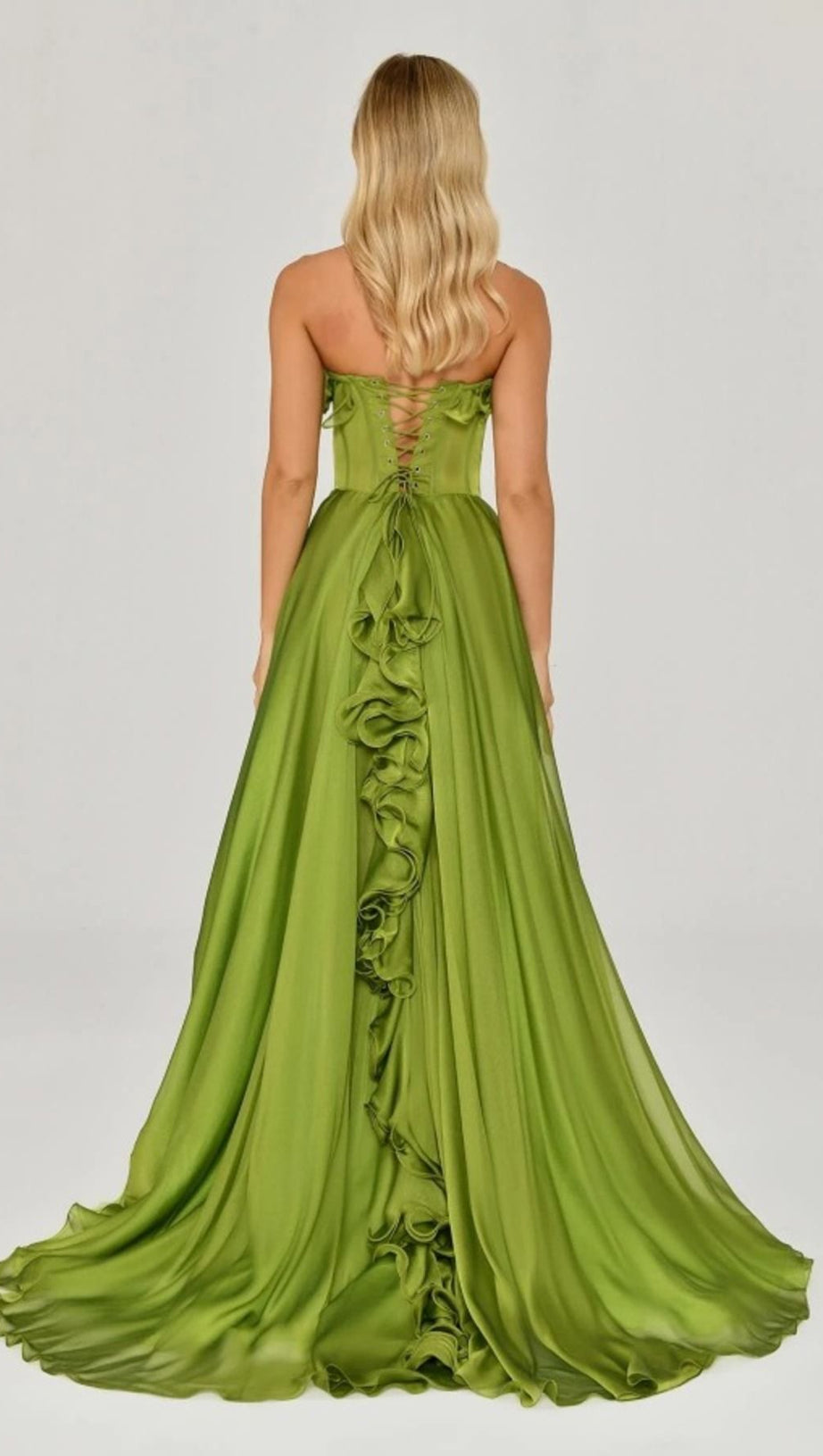 ZONA FRILL SWEETHEART NECK SLEEVELESS MAXI DRESS IN GREEN