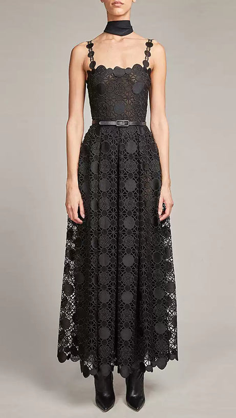 BLACK LACE STRAPLESS MAXI DRESS