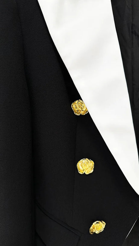 GISELLE SLIM-FIT JACKET WITH ROSES BUTTONS IN BLACK