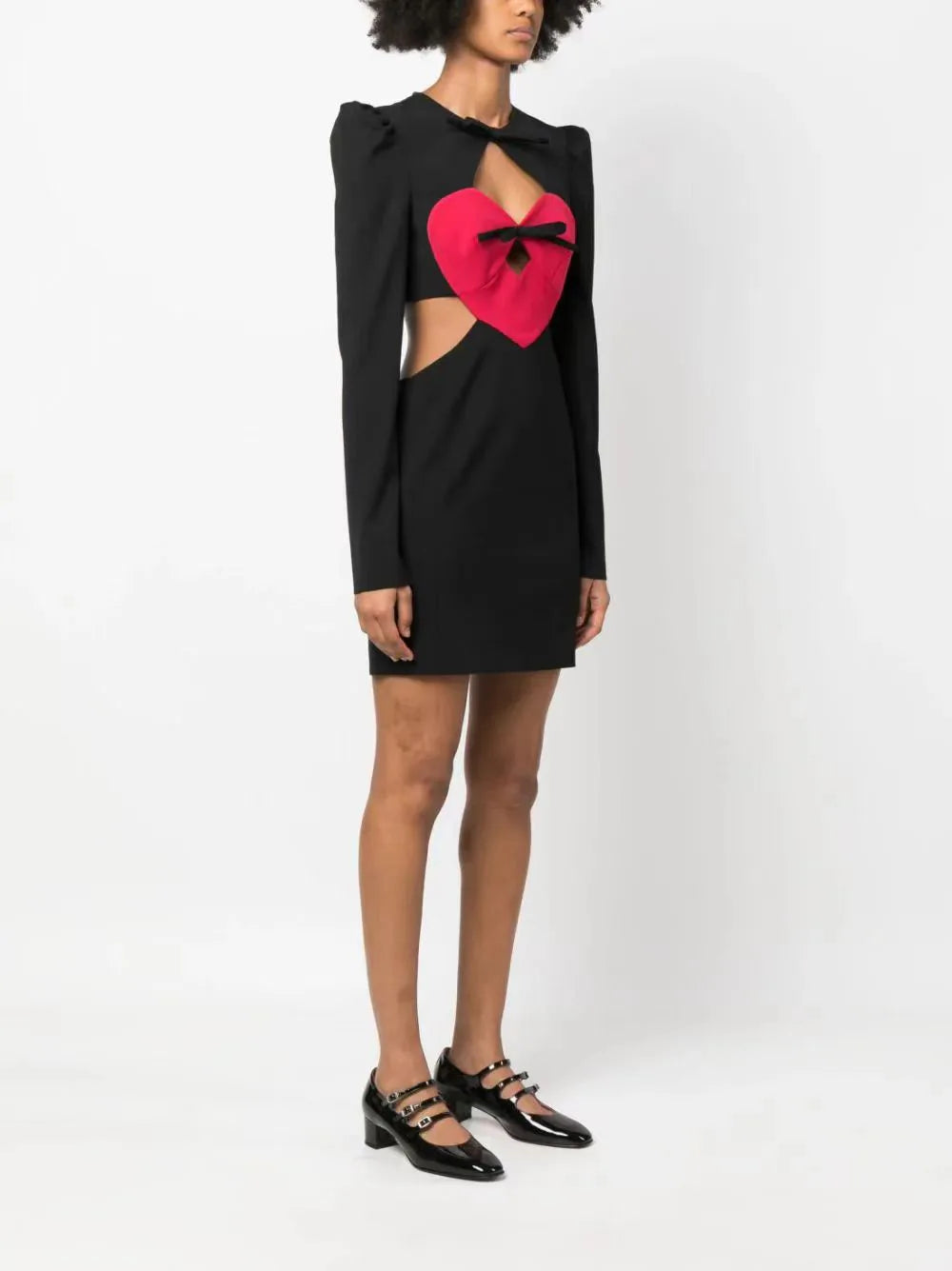 MINIKLEID MIT HERZSCHLEIFE UND CUTOUT